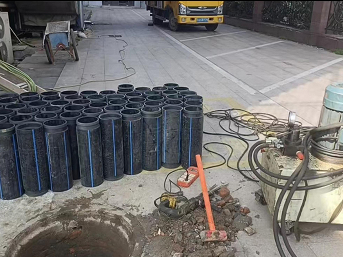 五龙口镇PE置换管厂家 DN315置换管 非开挖管短管置换